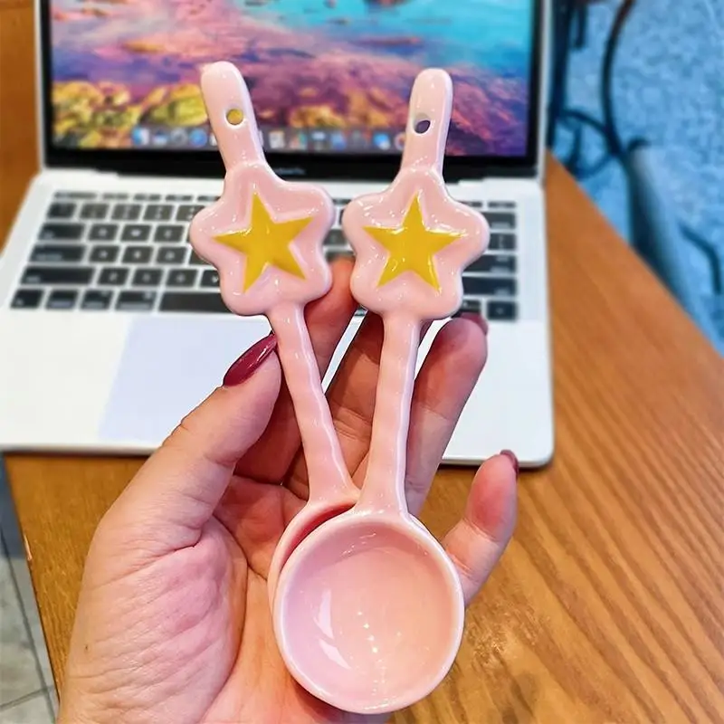 

1PC Cute Ceramic Star Frog Soup Spoon Korean Style Ice Cream Hand Painted Dessert Spoon With Long Handle Kitchen Tableware Tools