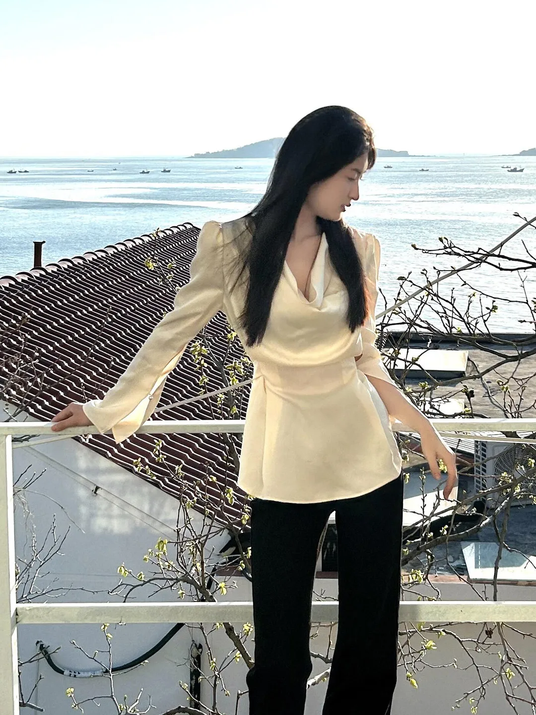 

Ele Slimming Bell Sve irt Women's Faion Spring New Sle French Sle Waist-Cinching irt Long Sve Regular Length