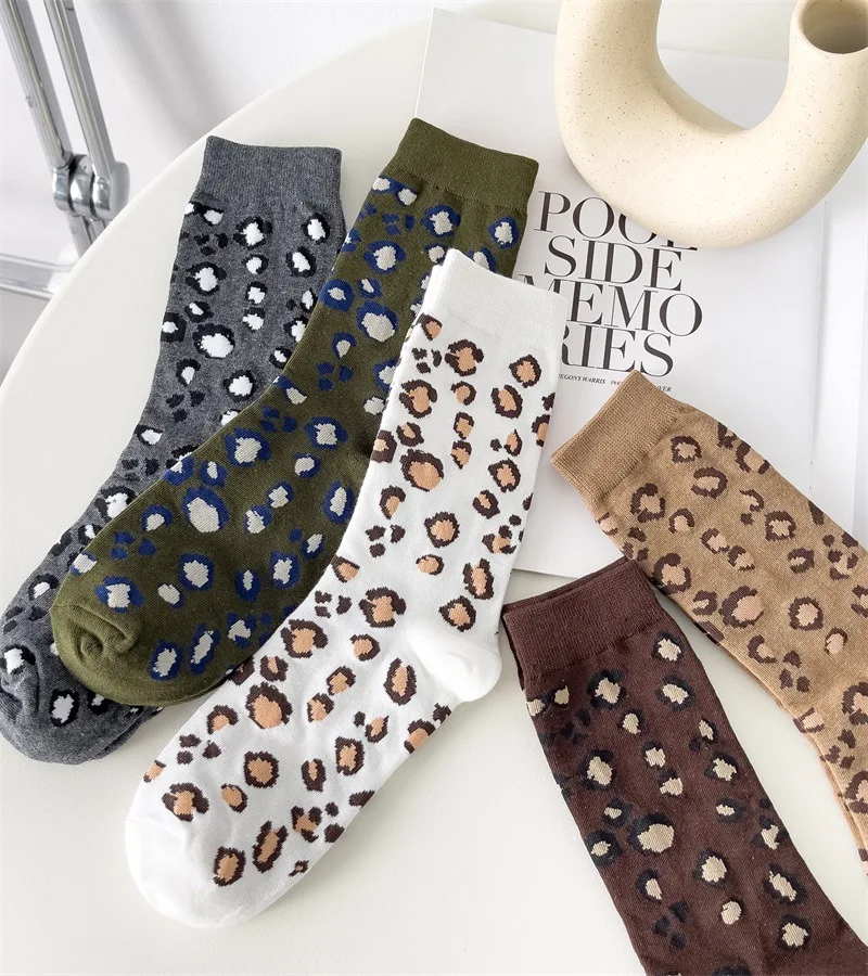 1, 3, 5 пар модных женских носков с леопардовым принтом, мягкие универсальные модные носки для девочек, популярные милые носки для улицы