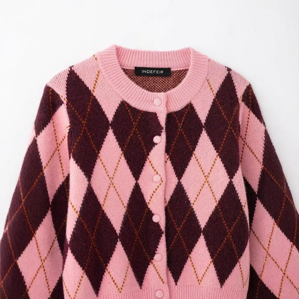 

Women's Diamond-Shaped Jacquard Knitted Jacket Long-Sleeved Spring New Europe & US Style D62047