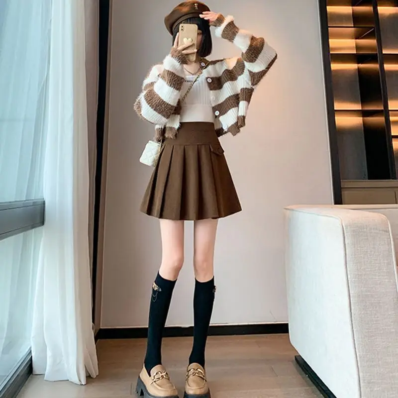 กระโปรงจีบเอวสูง, ชุดเดรสแฟชั่นผ้าลูกฟูกคลุมขาแบบใหม่, กระโปรงสั้นลำลองสไตล์เรโทร, กระโปรงมินิสั้นหวาน