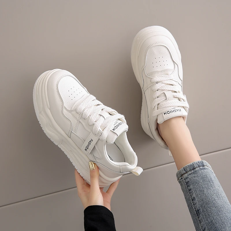 2024 Little White Shoes for Women Thick-soled Breathable Sports Shoes Comfortable Women Sneakers Platform Casual Female Students