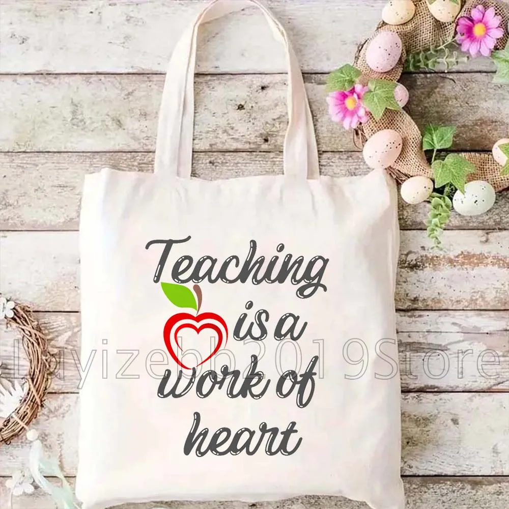 التدريس هو عمل القلب هدايا لطيف المرأة قماش حقيبة كتف حقيبة يد Harajuku المتسوق قابلة لإعادة الاستخدام أكياس التسوق القابلة للطي