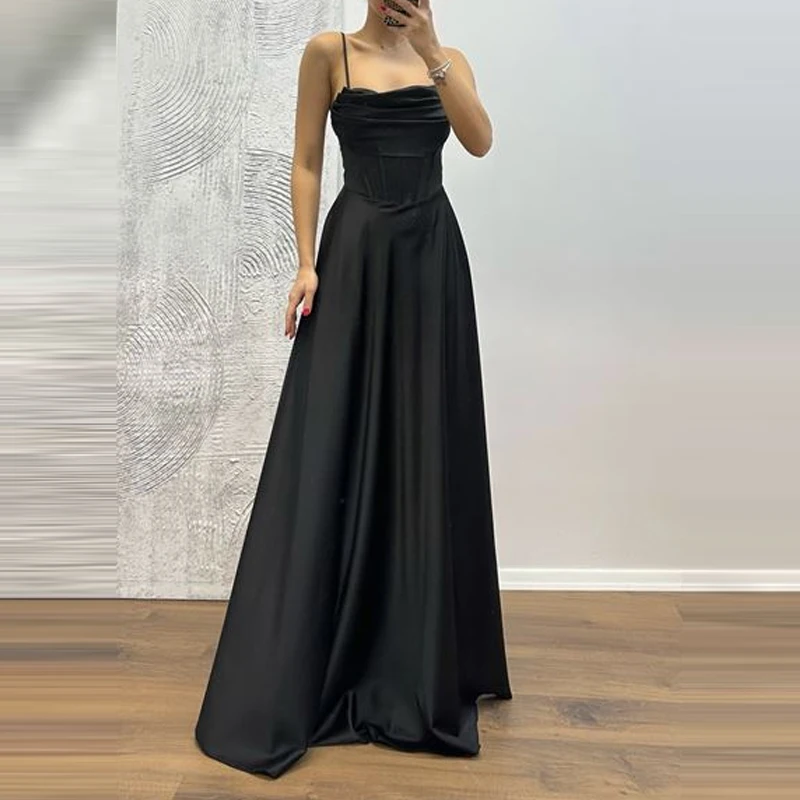 Abito elegante con bretelle drappeggiato con spalle scoperte Abiti slim solidi senza maniche sexy senza maniche Abito da festa lungo in raso a vita alta