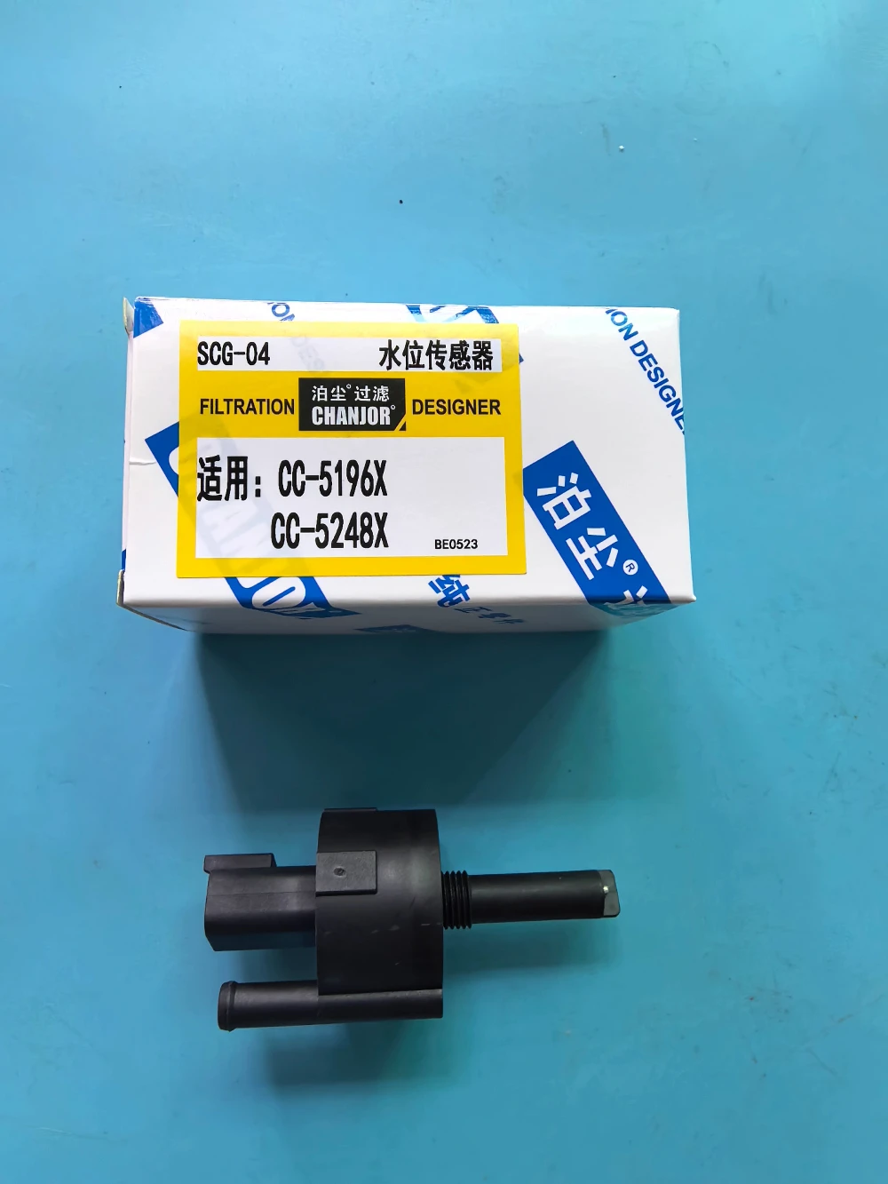 Excavator Doosan Daewoo DX130-9C diesel filter sensor, Doosan DX120-9C oil and water sensor 400504-00325