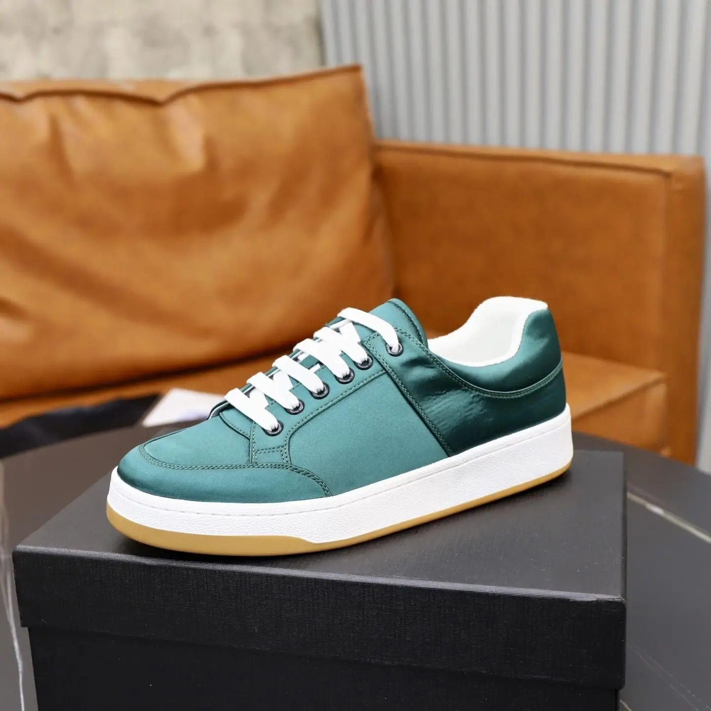 Unisex Fashion Lace Up Board Sneakers Glossy Satin Material Thick Flat Gum Sole All Match Street Footwear