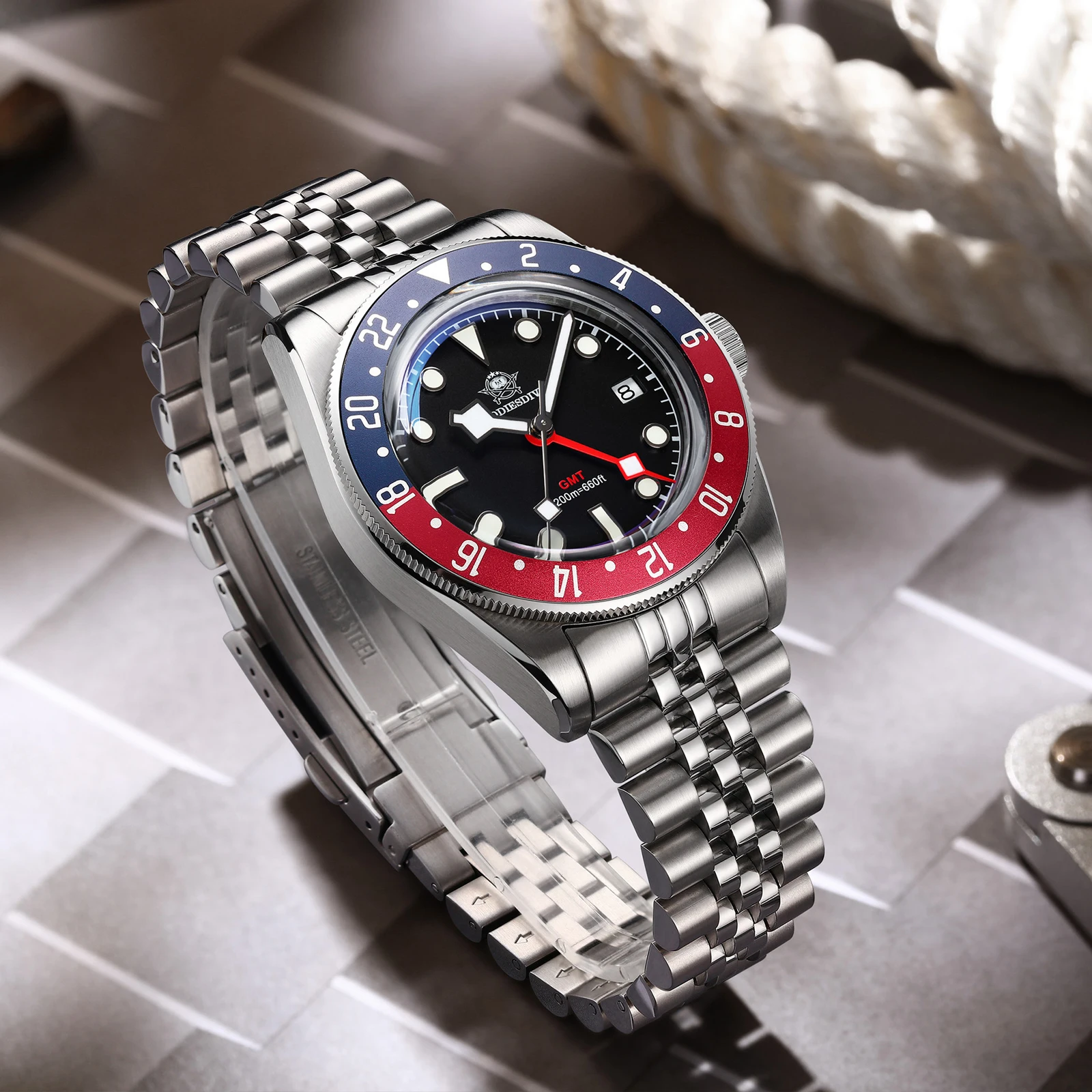 

ADDIESDIVE Mens GMT Watches Luxury Stainless Steel Casual Quartz Watch Men Sport 200MM Waterproof Wristwatches Relogio Masculino