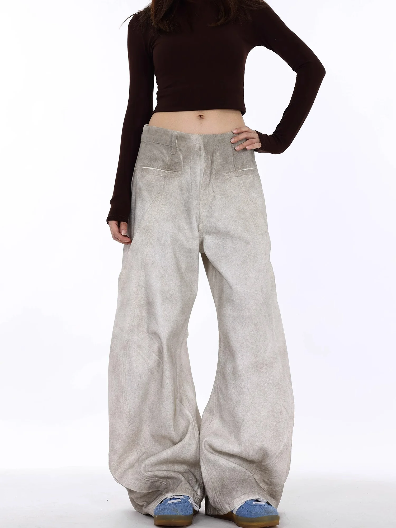 

Джинсы-«багги» в американском ретро-стиле, с эффектом потертости, свободного кроя, унисекс, универсальные, широкие штанины, длинные