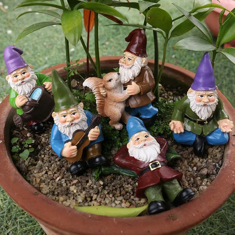5pcs Garden Gnome Statue Mini Fairy Dwarf Figurine Home Garden Landscape Decoration Courtyard Greening and Outdoor Daily Decor.