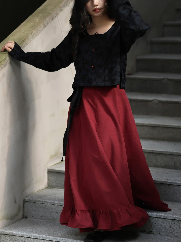 

Red Woolen Long Sve Chien Heart Collar Ten Break Skirt Hanfu Daily Wear Autumn Winter Two-Way Wearabili Floral Lace