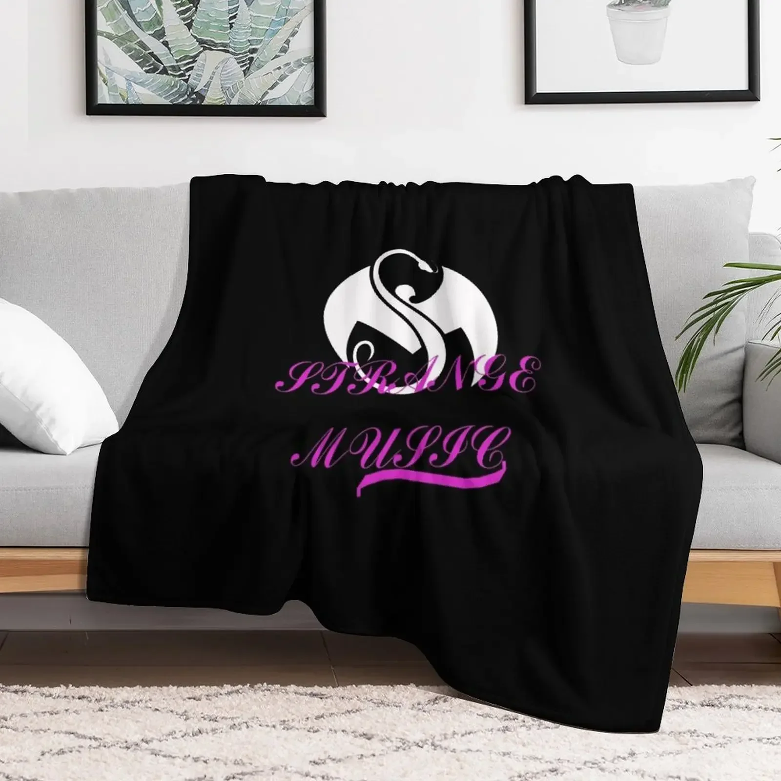 

The Tech N9ne American rapper Throw Blanket Designers Thermals For Travel Custom Cute Blankets