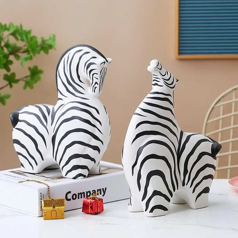 

Modern Sculptures Resins Animals Statues Decoration Living Room For Desk Bookcase Ornaments For Home Decor Table Striped Zebra