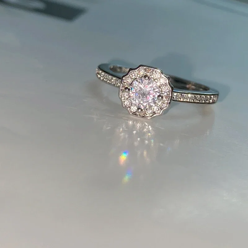 

MDLFES Moissan Diamond Style White Gold Square Set Full Zirconia Ring Simulated Moissan Bling Ring