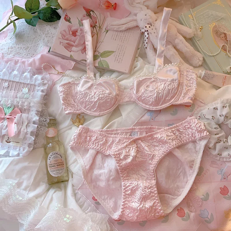

Retro sweet princess silk face pearl pink underwear female small chest high value bra set soft steel ring lingerie panty suit