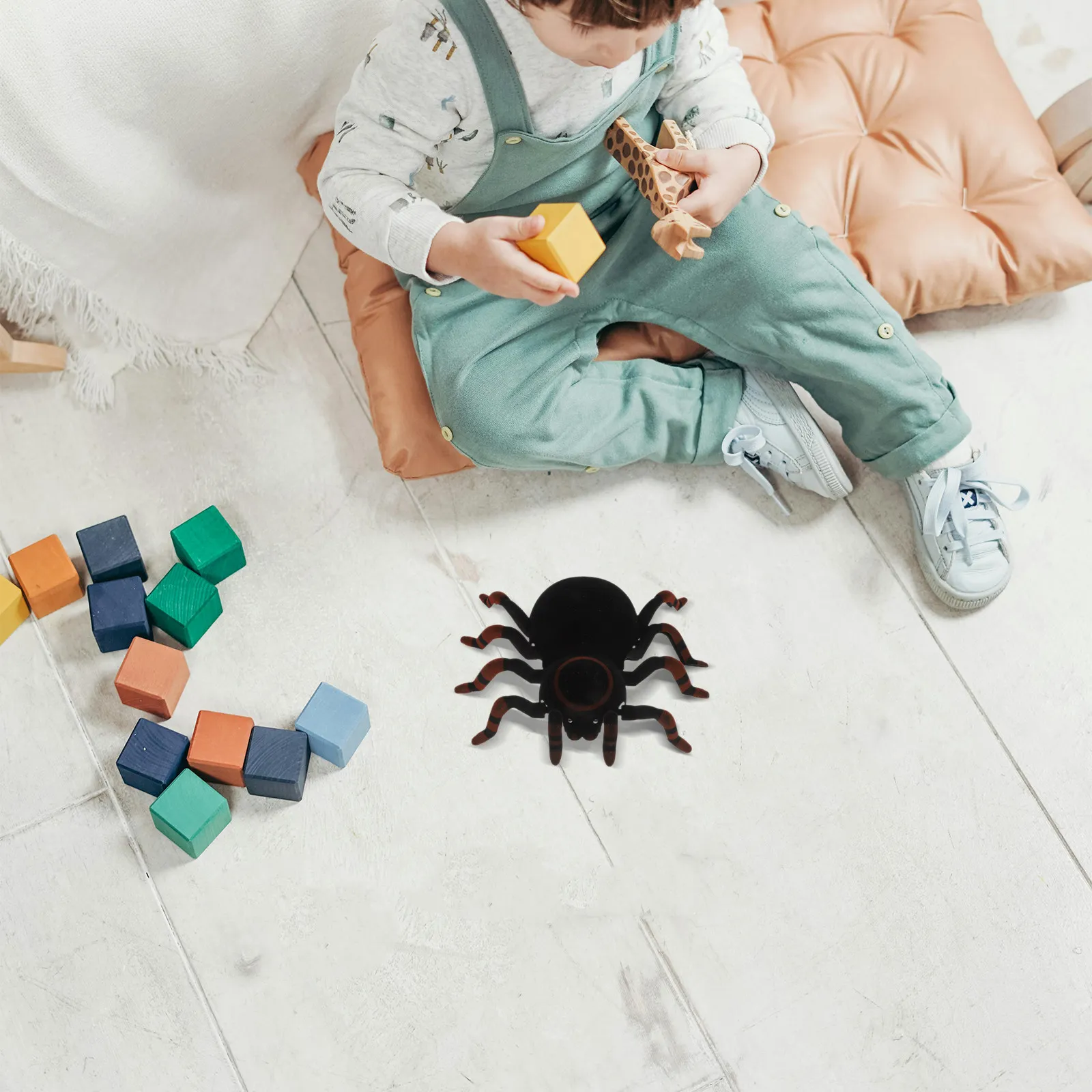 remote-wall-climbing-spider-simulation-scary-scared-trick-electronic-spider-controller-18x15cm-black-simulation-joke-toy