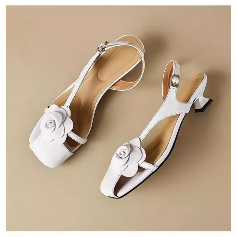 Kitten with 2024 Square Head Leather Flower Sandals Sgs Low Top Adult Fashion English Viscose Footwear Fashion Sandals