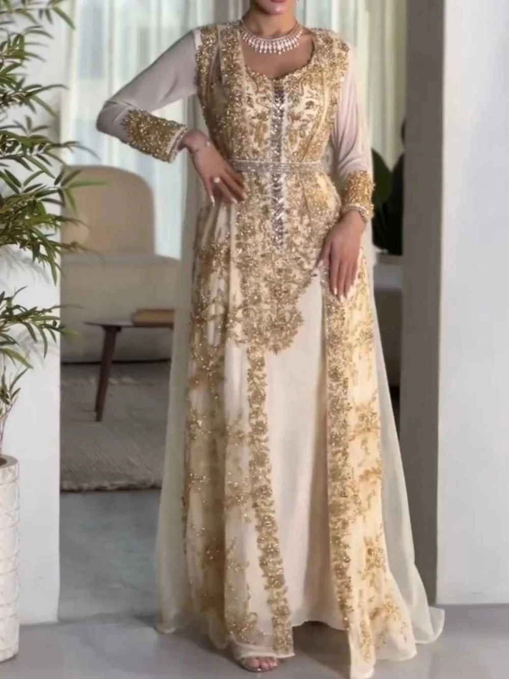 Goldfarbener marokkanischer Kaftan, formelle Abendkleider, A-Linie, lange Ärmel, Applikationen, Perlen, Ballkleider, arabische Partykleider, individuell gestaltet
