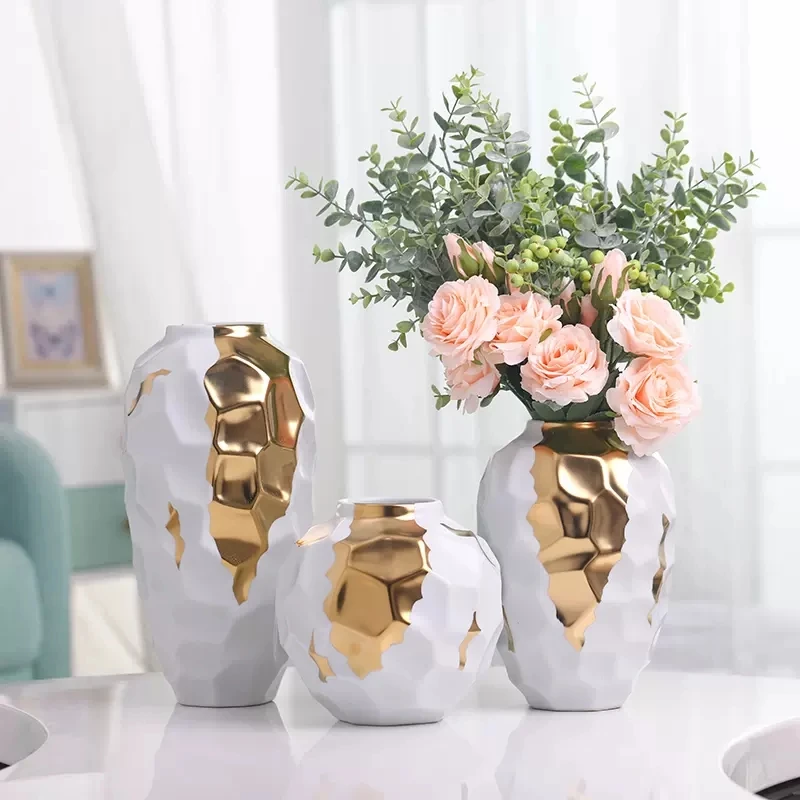 

Creative Nordic ceramics Gold geometric Ceramic vase Modern home Flower arrangement Decorative ornaments Wedding gold vases