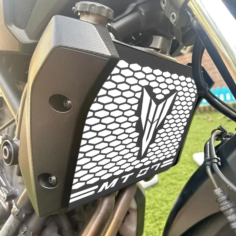 

Motorcycle Accessories Radiator Grille Guard Cover Protection Water Tank Shield FOR YAMAHA MT-07 MT07 MT 07 2017-2021 2022 2023