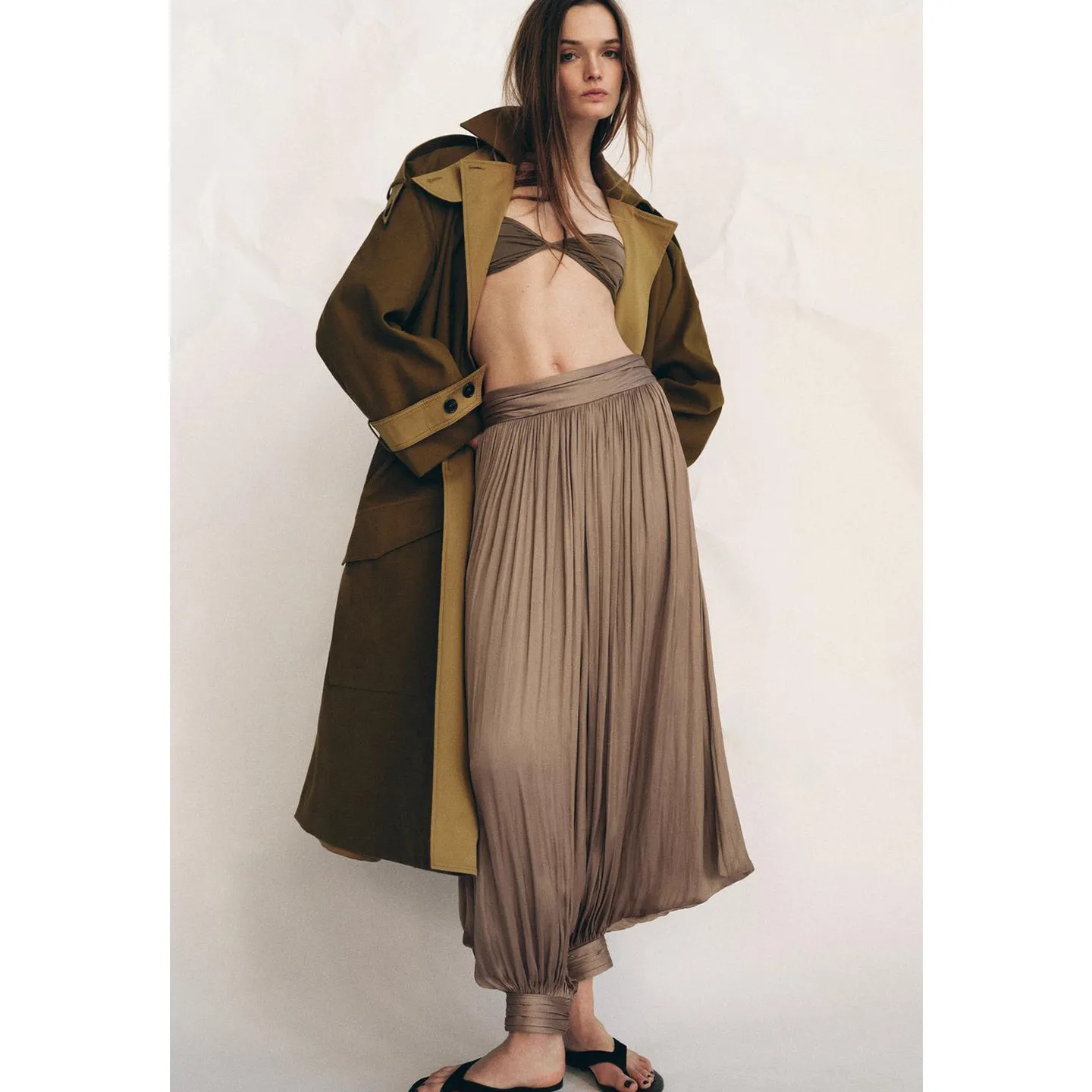 Spring New Arrival Women's Minimalist Style Zipper Buckle Embellished mid Waist Pleated Loose Wide Leg Pants Casual Trousers