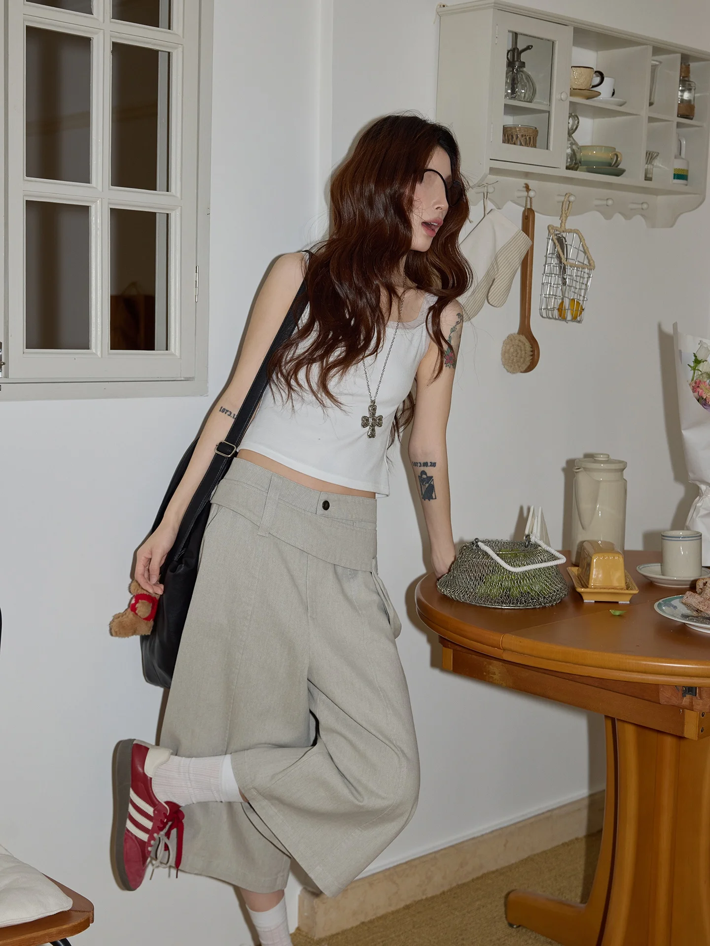 

Korean Design Oatmeal Apricot Denim Pants High Waist Wide Leg Casual Trousers for Women Summer Season Seven Parts Clothing