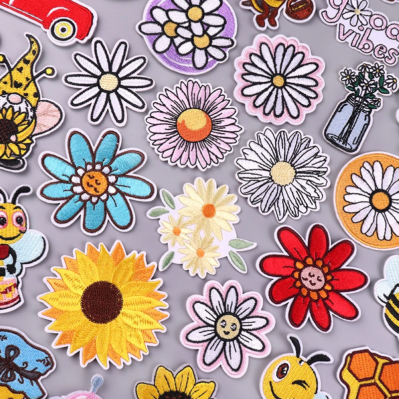 Sunflower/Daisy Iron On Patches For Clothing Cartoon Flower Embroidery Patch Embroidered Patches On Clothes DIY Sewing Stickers