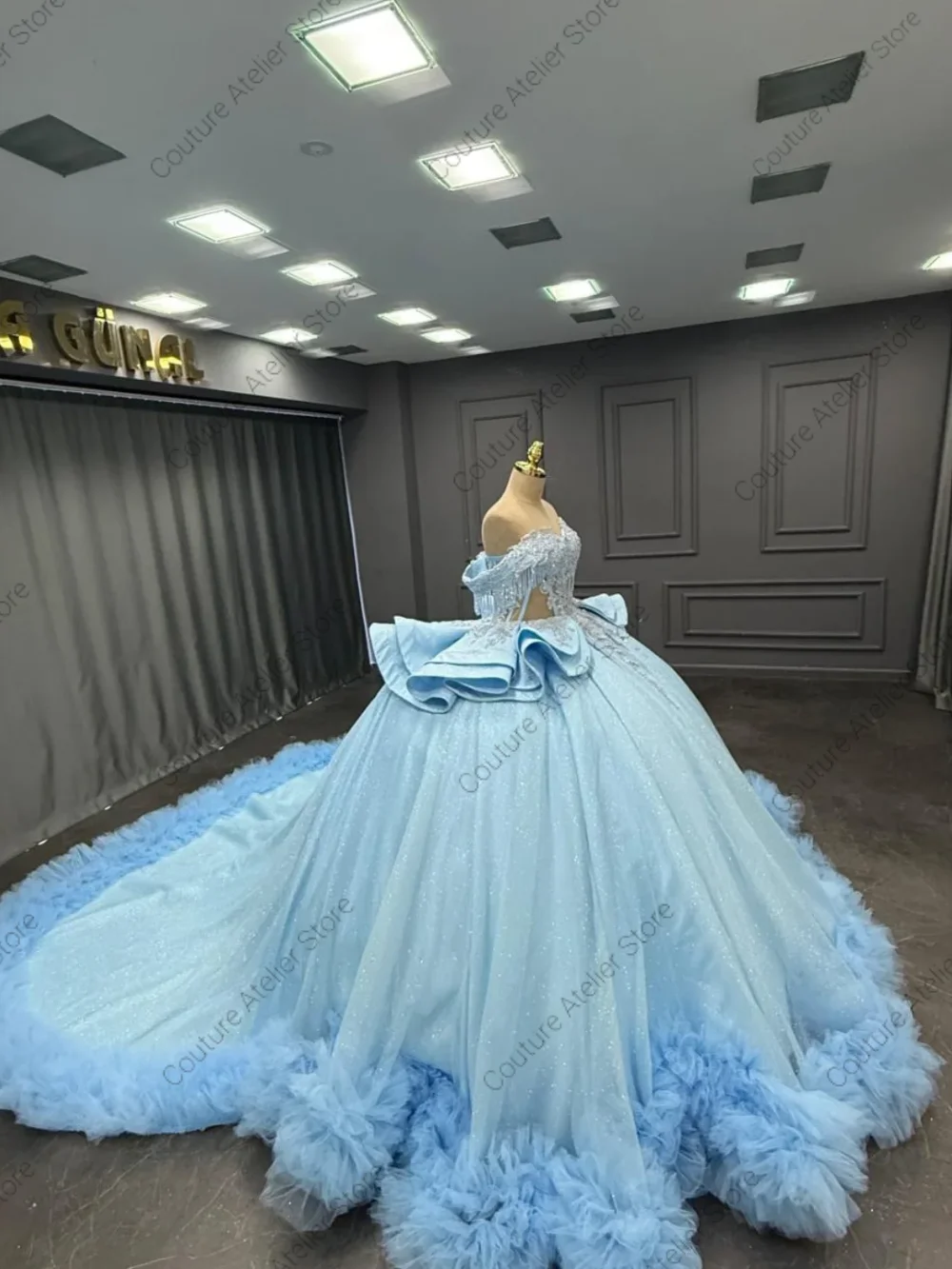 Robes de Quinceanera bleu bébé délicates, avec des Appliques en dentelle perlée, robe de bal d'anniversaire avec nœud, personnalisée, 15 ans, 2025