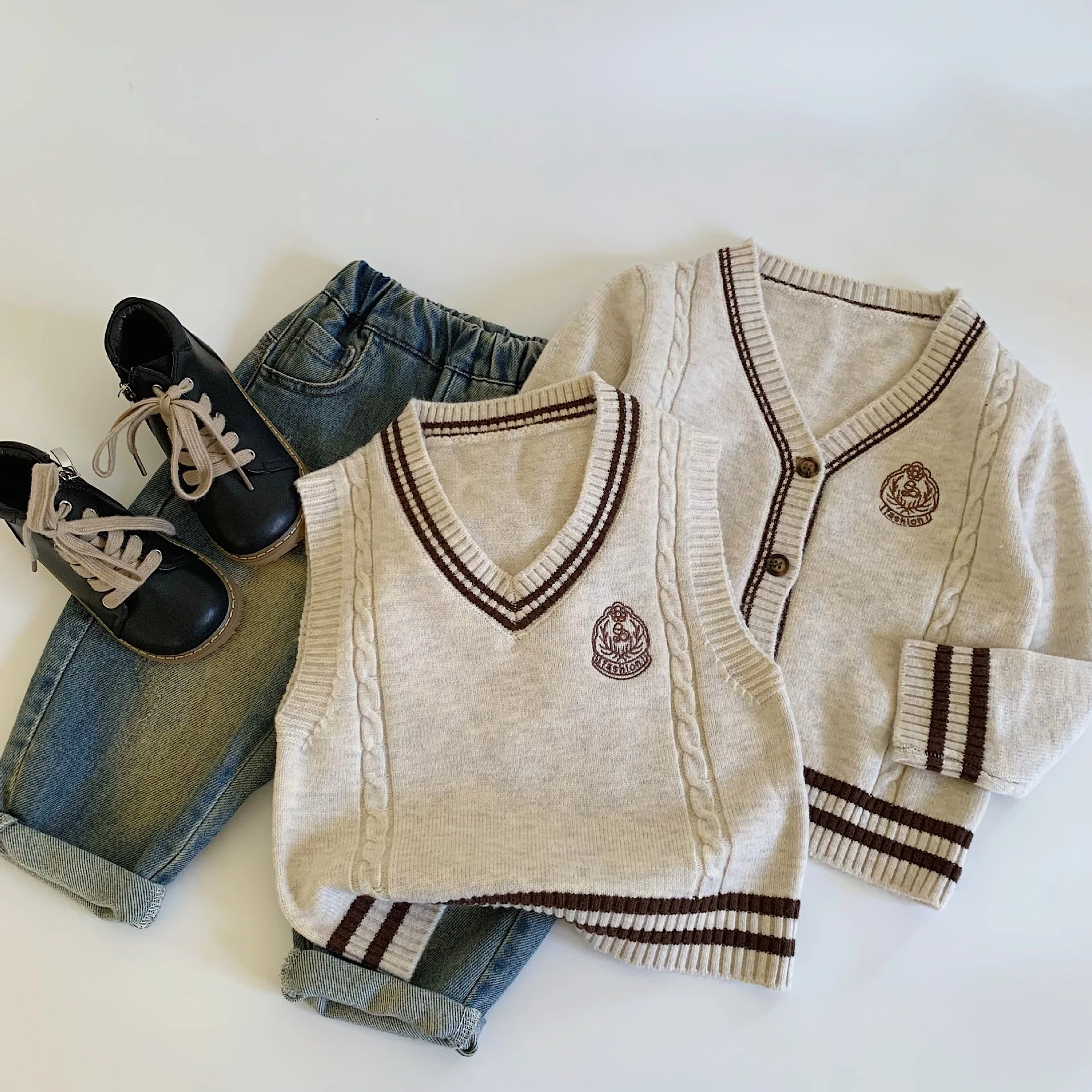 Children Clothes Kids Sweater New Fall 2024 Embroidered Preppy Style Coat Boys Vest Fashionable Simple Casual Knit Top