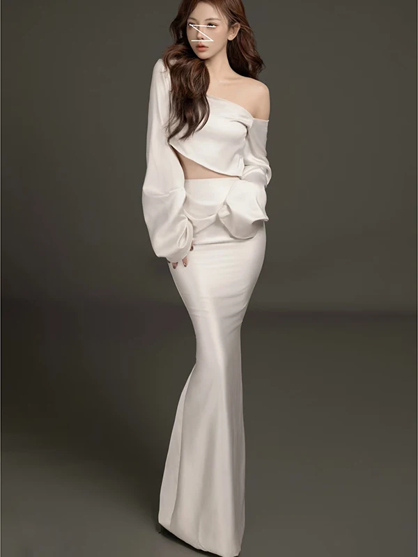 

Комплект из топа и юбки-макси из атласа в стиле ретро, женская модная весенняя коллекция, свободный крой, высокая талия