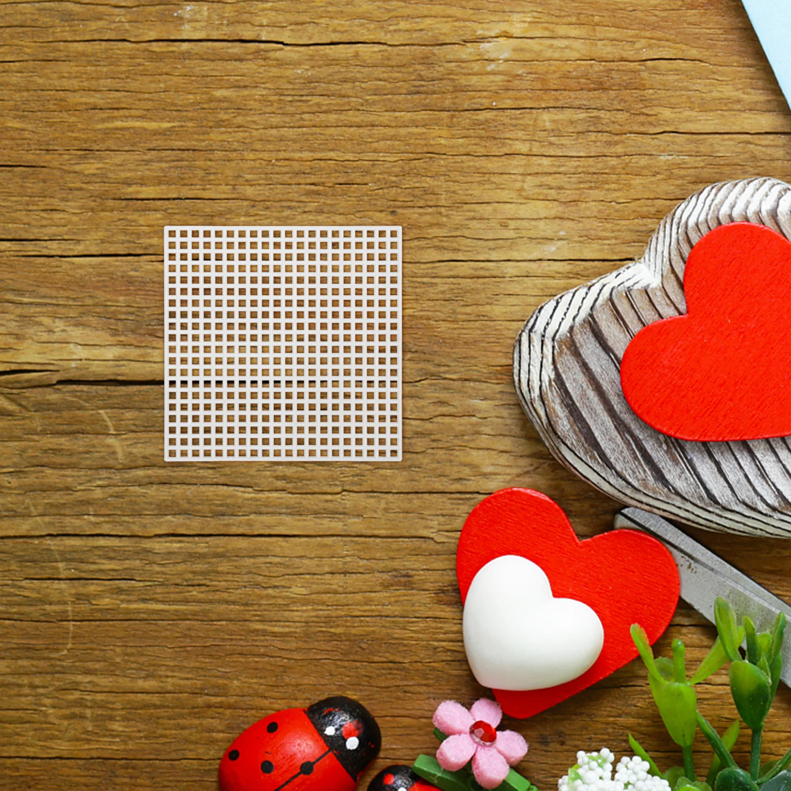 

40pcs Embroidery Mesh Canvas 8X8Cm 6 Count Plastic Grid Sheet For Diy Crafts Cross Stitch Needlepoint Bag Making Projects