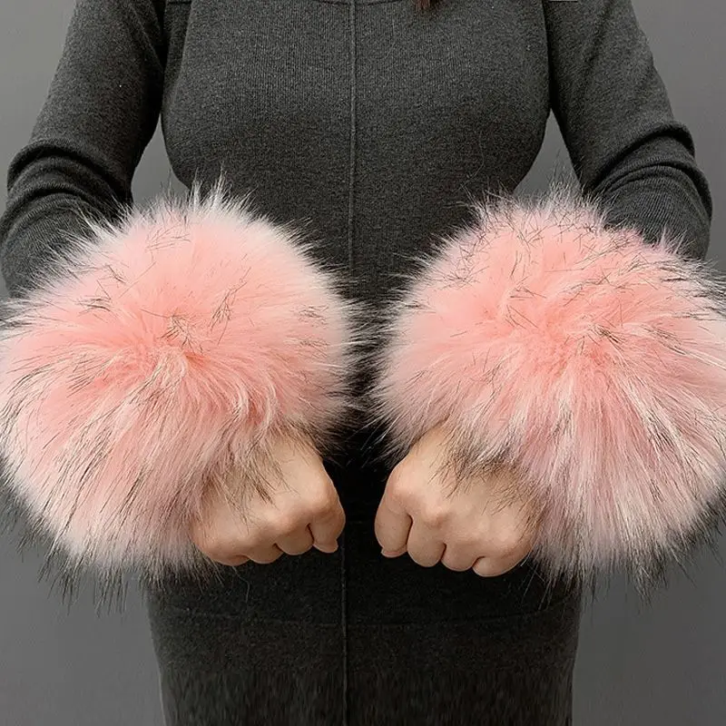 Faux Fox Fur Cuffs Arm Warmer Winter Plush Windproof Women Wrist Cuff Sleeves Gloves Pompom Bracelet Wristband Sleeves Accessory