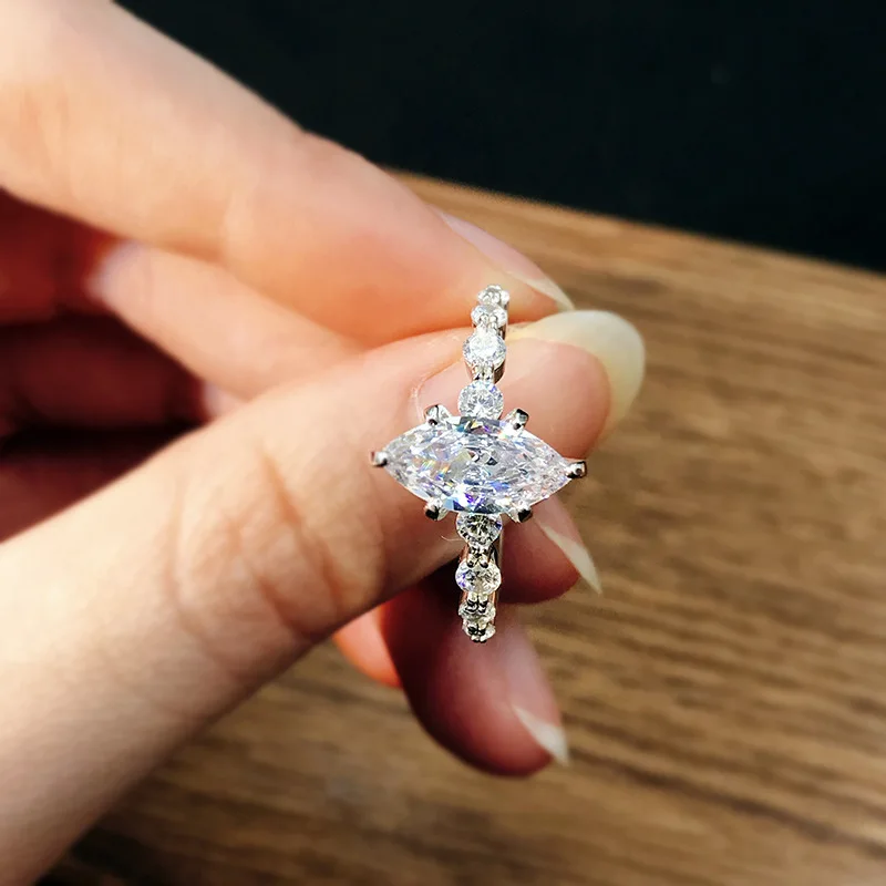 Huitan New Fashion Design Marquise Cubic Zirconia Set Rings for Women Modern Trend Bridal Wedding Earrings Sparkling Jewelry