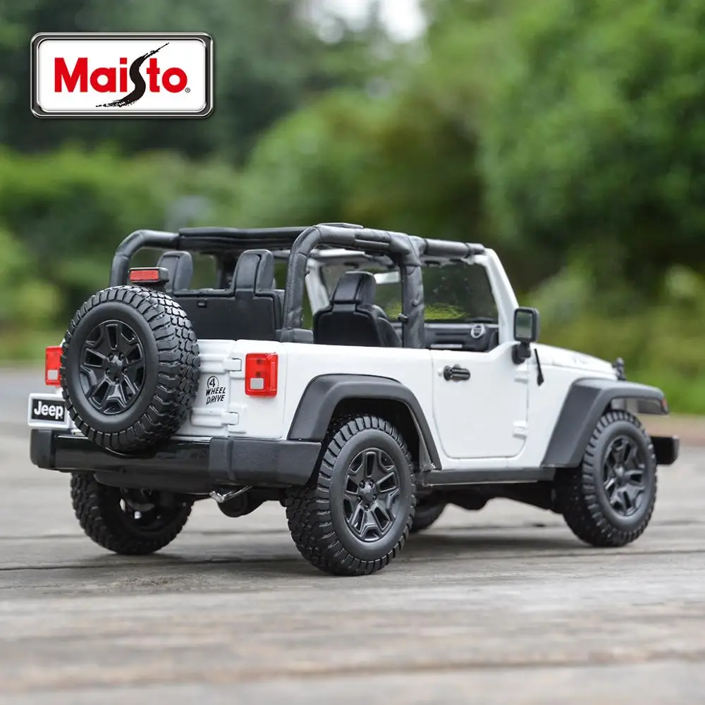 Maisto 1:18 2014 Jeep Wrangler Alloy Car Model Diecast Metal Toy Off-road Vehicles Car Model Simulation Collection Children Gift