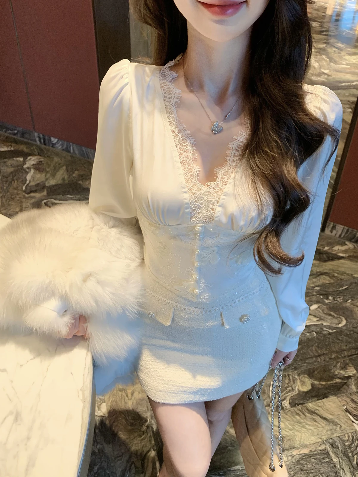 

JustQin Moonlight Satin adow Waist-Cinching Sexy Lace Trim Silk Women's irt Long Sve Bubble Sve Regular Thin