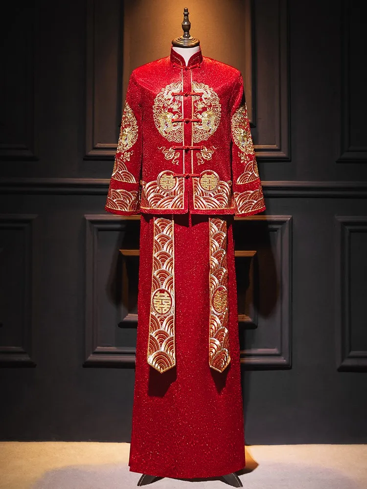 

Новое мужское свадебное платье. Платья в китайском стиле для жениха. Пара платьев и невесты. сейчас в наличии.