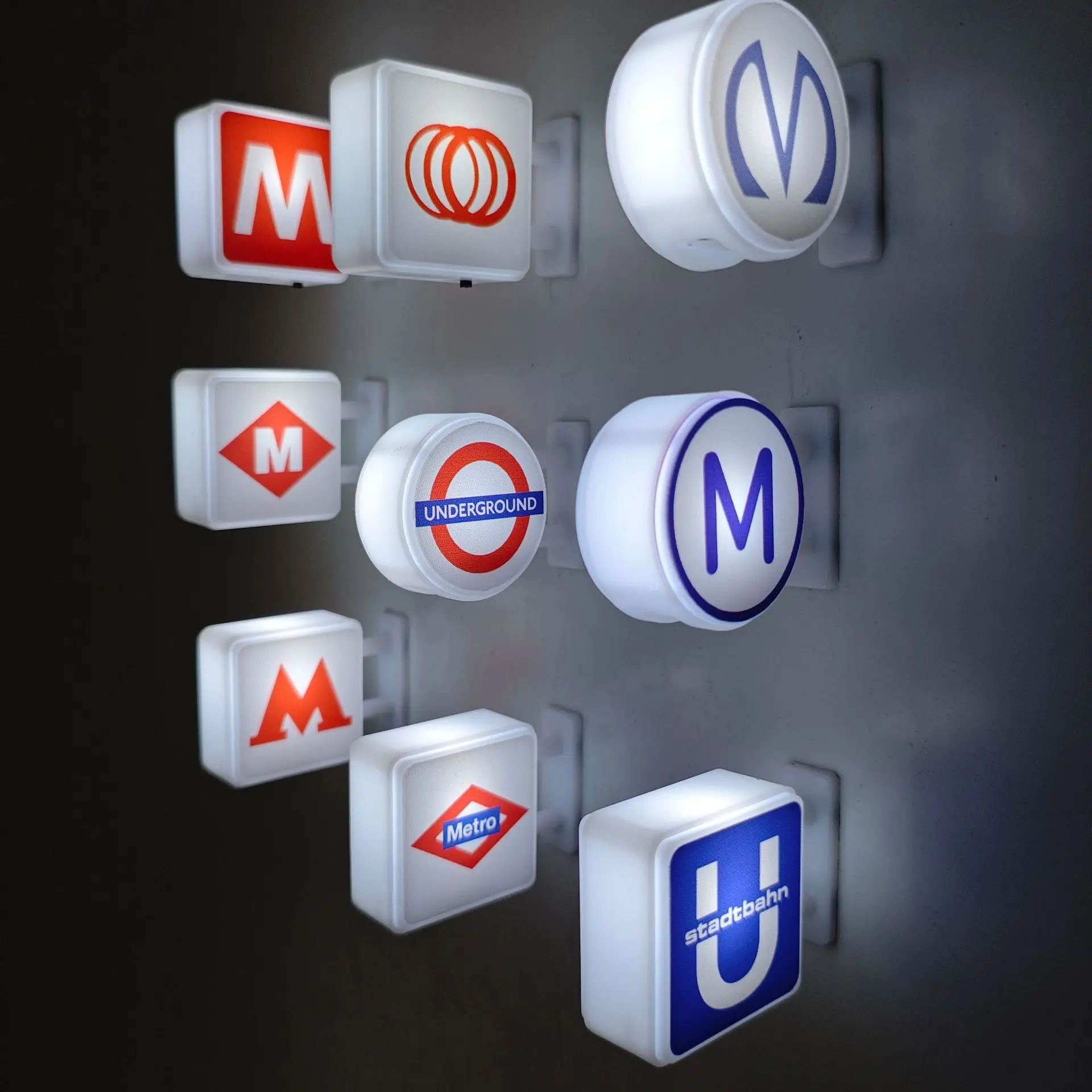 Japan Subway Light Sign 3d Fridge Magnets Luminous Refrigerator Sticker Osaka Kyoto Magnetic Jr Travel Souvenir Magnetic Sticker