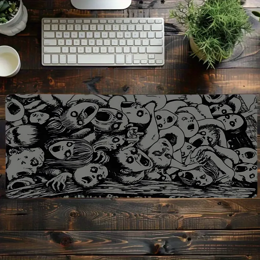 Dark horror comic game mouse pad, 2mm anti-slip sewn edge desktop pad, natural anti-slip portable desktop pad
