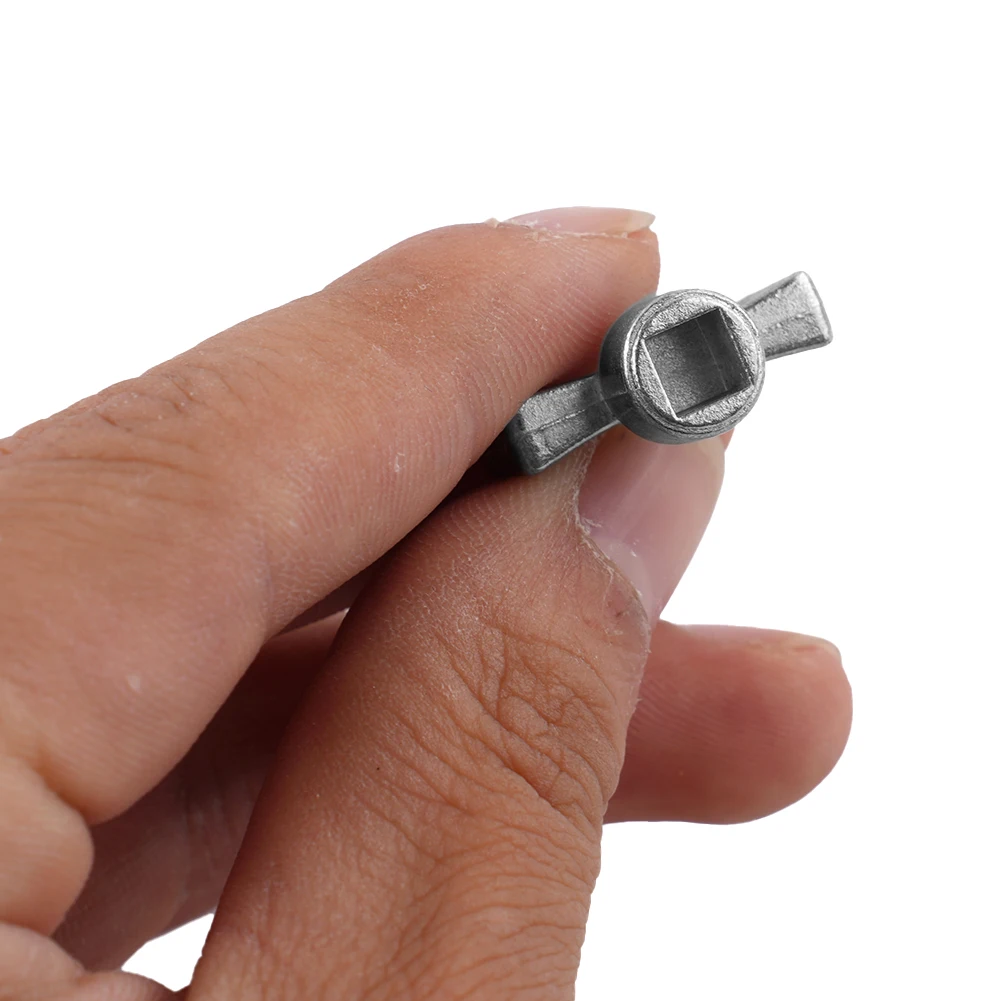 Outil de purge de radiateur à profil carré de 5 mm pour l'évacuation de l'air dans les systèmes de chauffage domestiques, en alliage de zinc pour une manipulation stable