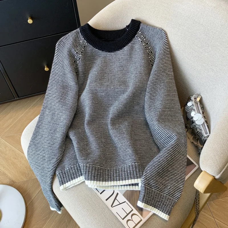 

Корейский утягивающий мягкий свободный трикотаж, женский длинный све, круглый топ Ne, полосатый узор, осень-зима, модный повседневный свитер...