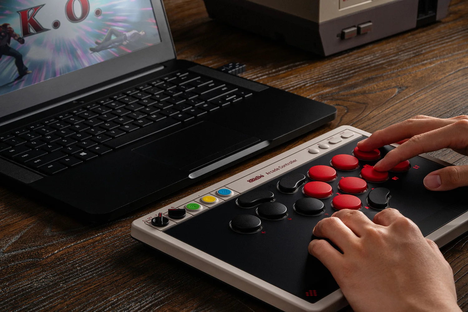 8BitDo All-Button Arcade-Controller für Switch & Windows – 3 Verbindungsmodi, flache lineare Schalter, 4 programmierbare Tasten – Detail 10