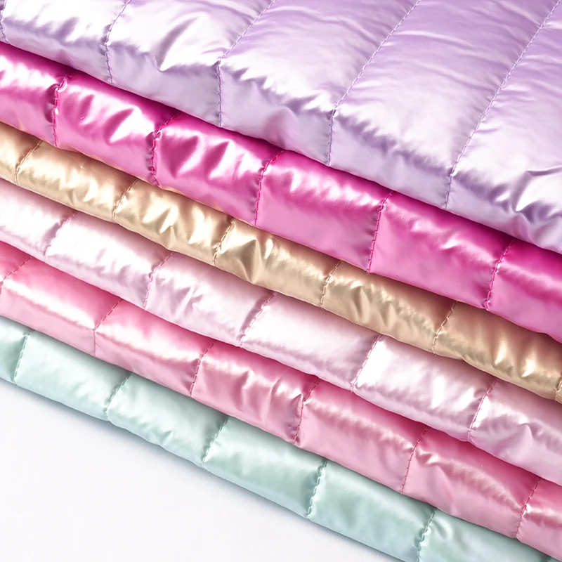 Nouveau tissu matelassé brodé Polyester vêtements tissus processus de Quilting sac de maquillage sac à main bricolage couture trousse à crayons tissu