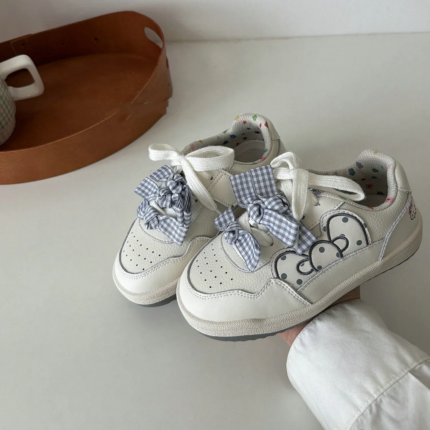 Kids Sneakers for Girls Cute Bow Lace-Up Casual Shoes Lightweight Breathable Toddler Sport Shoes School Outdoor Spring Autumn