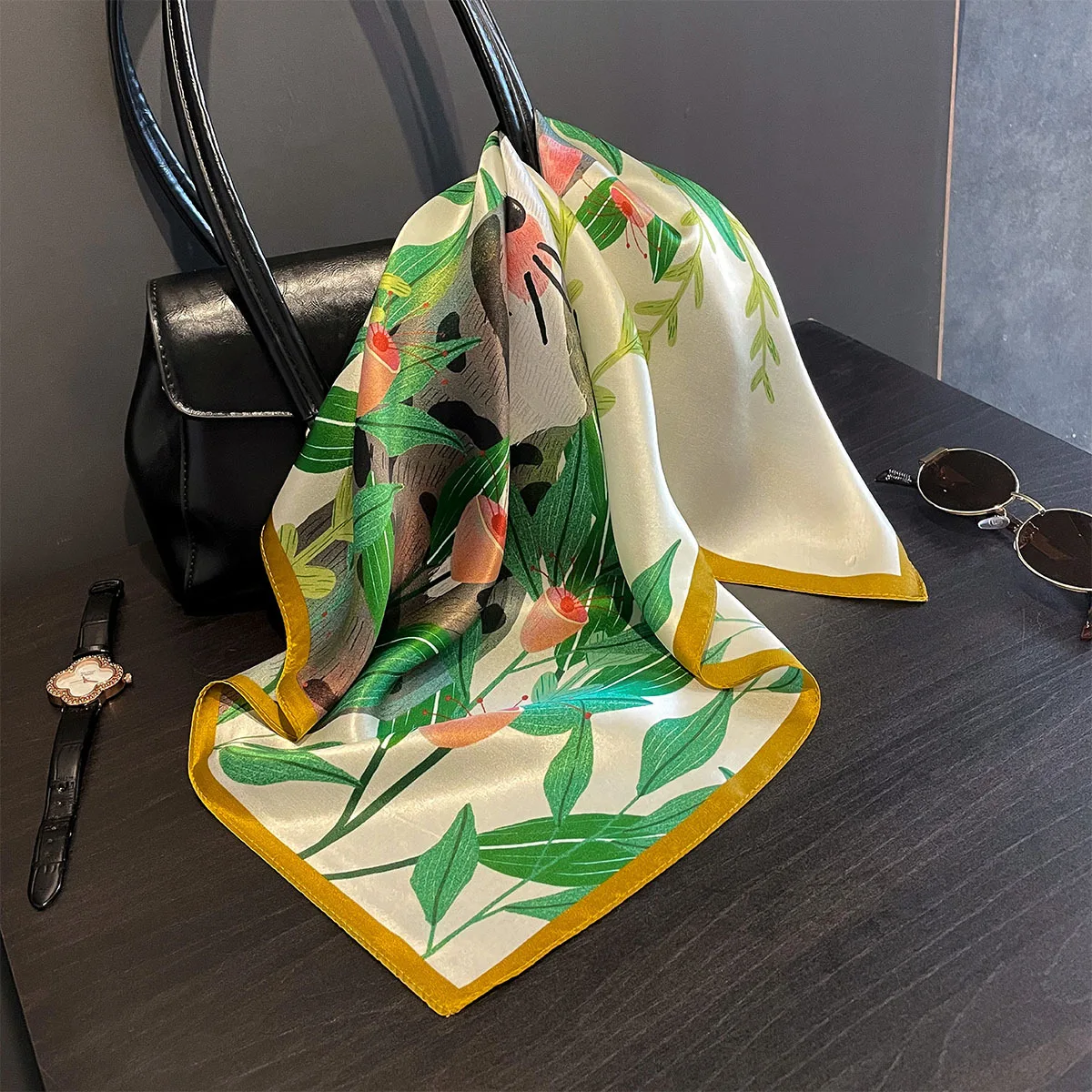 موضة طباعة 100% الحرير وشاح مربع للنساء Foulard منديل اليد لينة 53 سنتيمتر هيرباند الحجاب تزيين رابطة عنق واقية من الشمس