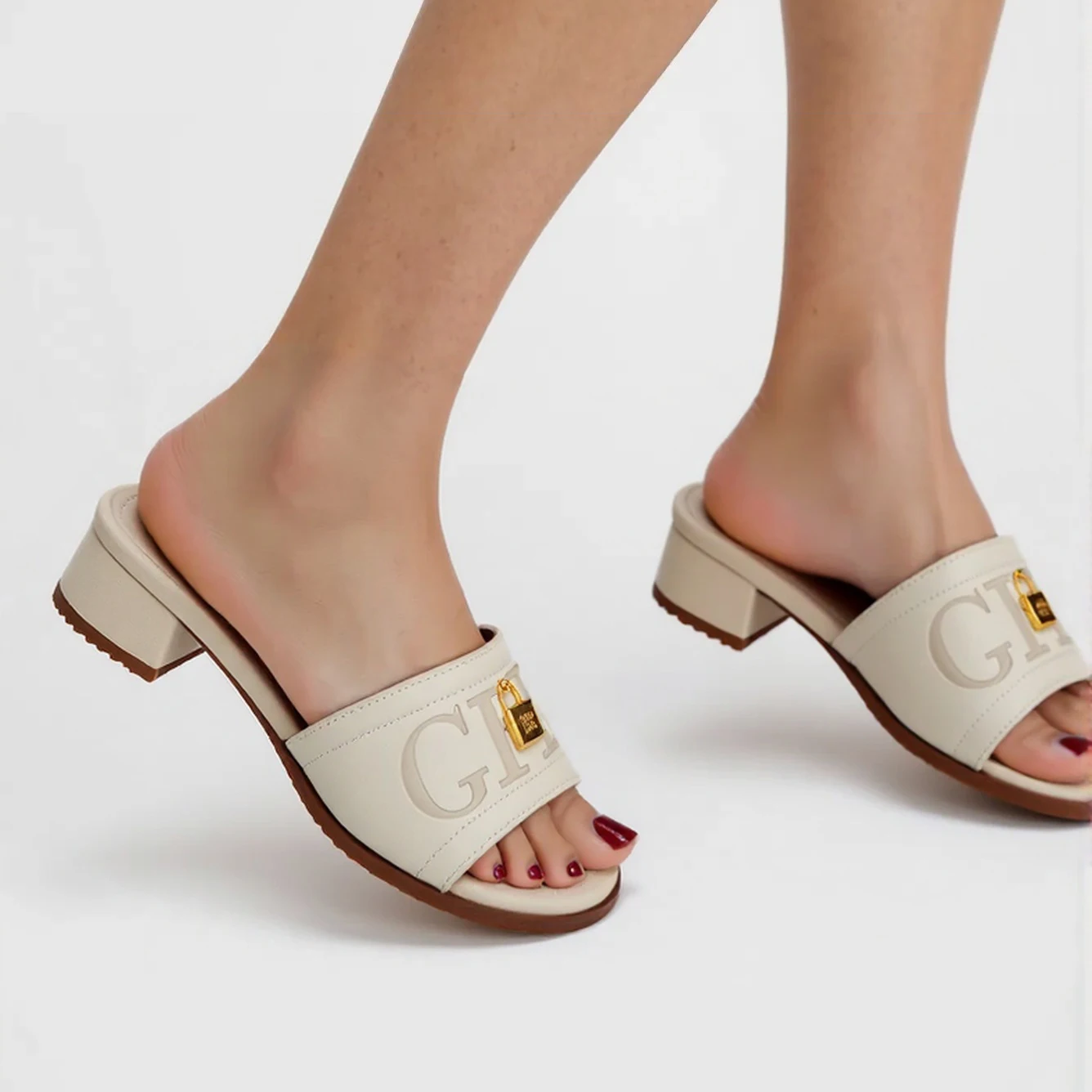 

Лето 2023, босоножки на блочном каблуке, кожаные повседневные нарядные туфли с замком и замком на пятке для женщин, легкая роскошная подарочная коробка