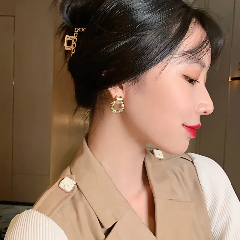 Retro Metallic Gold Colour Multiple Small Circle Pendant Earrings 2024 Jewelry fashion Wedding Party Unusual Earrings For Woman