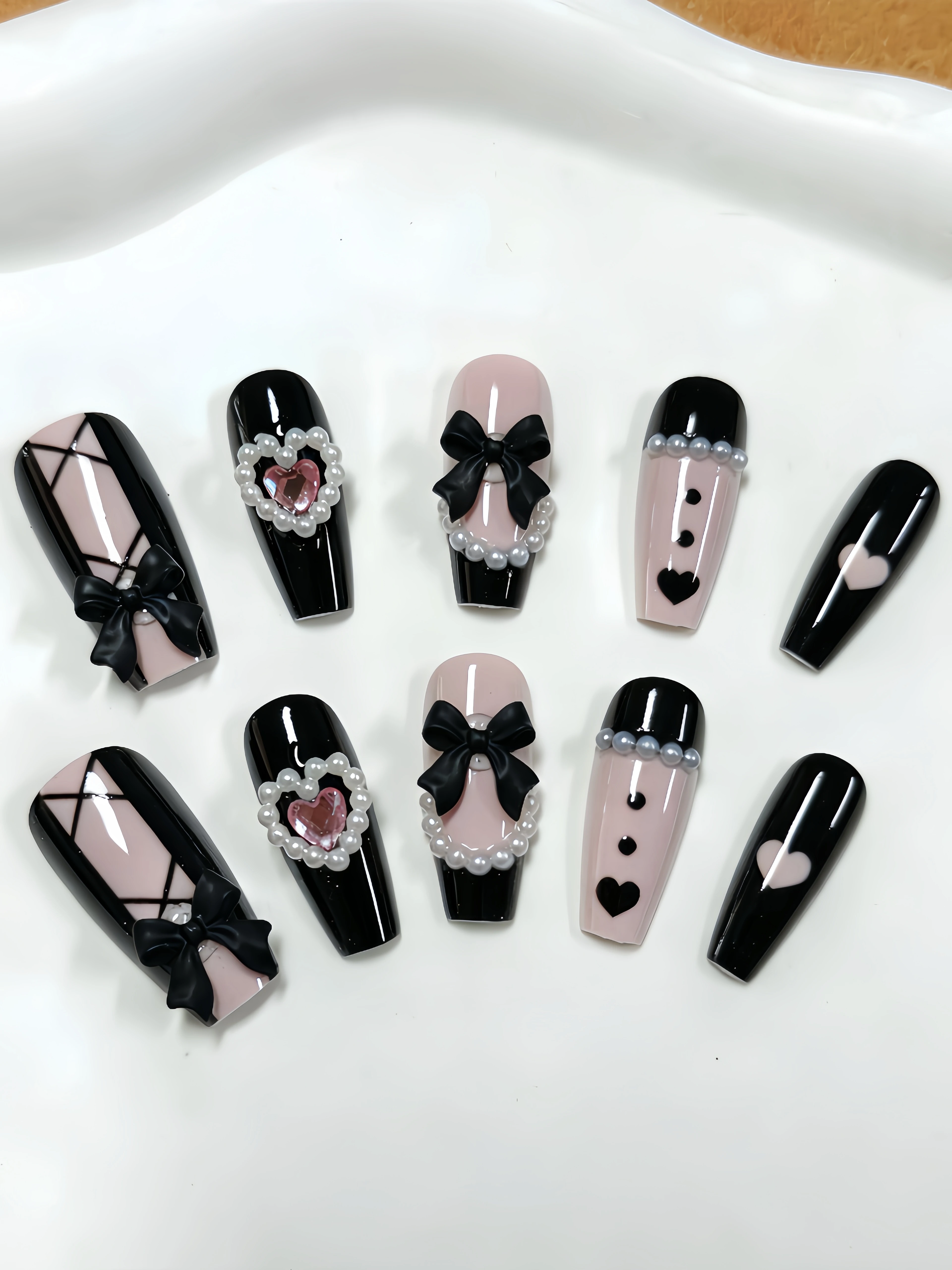 10 Medium-Length Trapezoidal Press-On Nails, with Black Pink as the Main Color, Y2K Sweet Cool Style Nail Patches, Featuring Pearl Bowknot and Heart-Shaped Rhinestone Elements, Gothic Nail Art, Suitable for Office Workers, Students, Niche Enthusiasts, Lolita Outfits, Daily Outings, Workplace, Bars, Clubbing, Campus Life, Dance Parties, Dates, Photoshoots, Street Outings, Etc. French Punk Style Press-On Fake Nails, Include a Jelly Glue and a Nail File