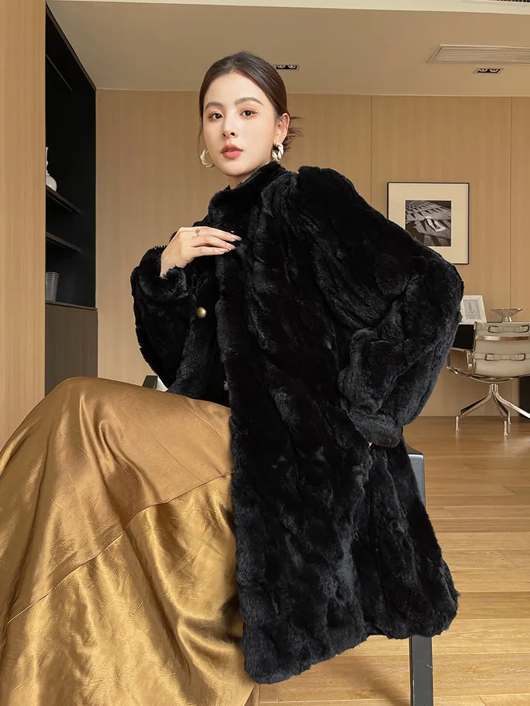 لشتاء 2025، معطف فرو أرنب متوسط الطول مستورد جديد مع فرو متكامل للنساء