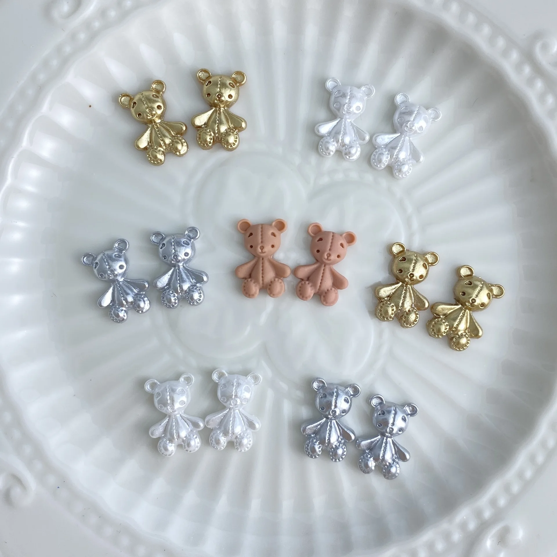 20pcs mix charm part nail jewelry hot sale cartoon gold silver bear Resin 3D Nail Decoration DIY Manicure Art Accessories NJ-49