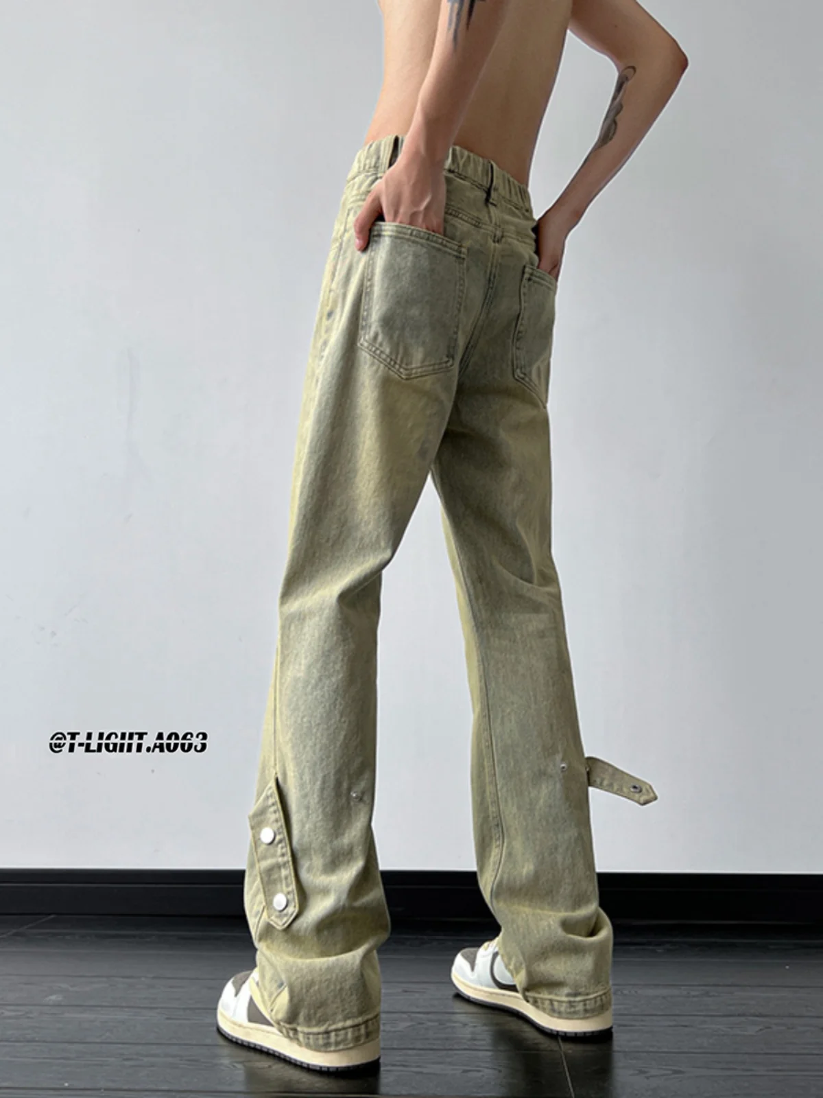 

Мужские джинсы American Sle Mud Dye с прямыми штанинами, в стиле High Street, с пуговицами, слегка расклешенные, длинные брюки, повседневные, молодежные, F...