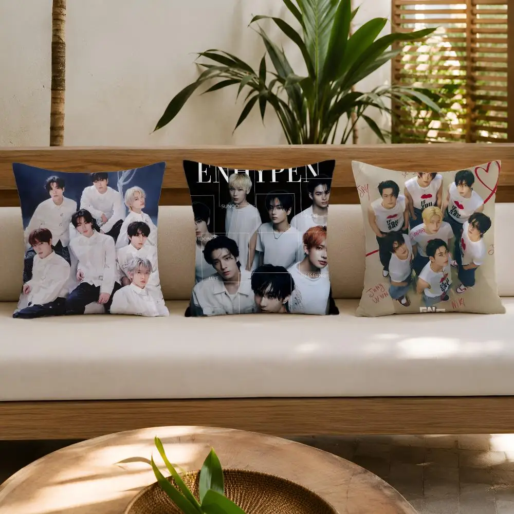 Cushion Cover Wrinkle-Resistant Short Plush Pillow Case Breathable Machine-Washable Kpop Band E-enhypens